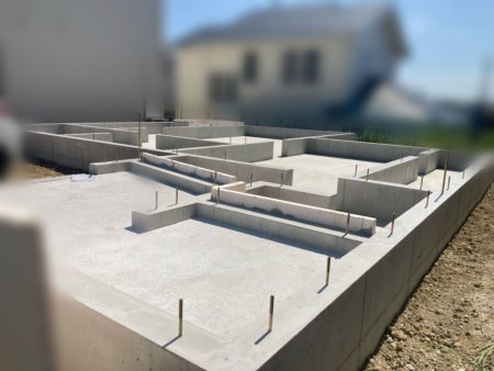 基礎工事完了ですっ