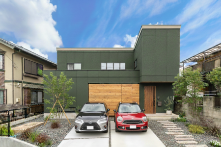 広々LDKがさらに広がる中庭と吹抜け