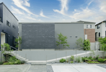 光と風を採り入れ家事動線を簡略化した中庭の家