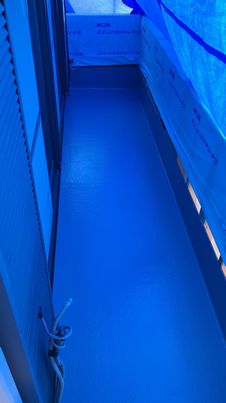 防水工事で真っ青！