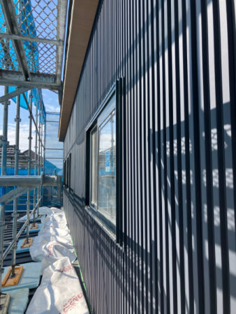 K型スパンのガルバリウム鋼板