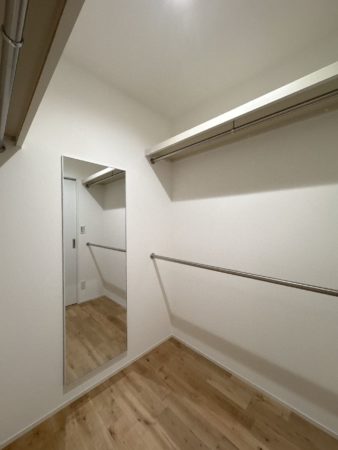 2帖のファミリークローゼット